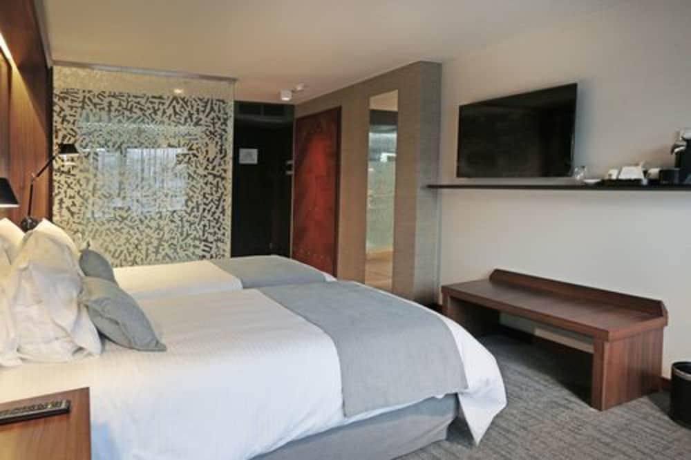 Hotel Cumbres Lastarria Σαντιάγκο Εξωτερικό φωτογραφία A room at the hotel