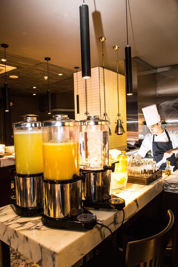 Hotel Cumbres Lastarria Σαντιάγκο Εξωτερικό φωτογραφία A juice bar