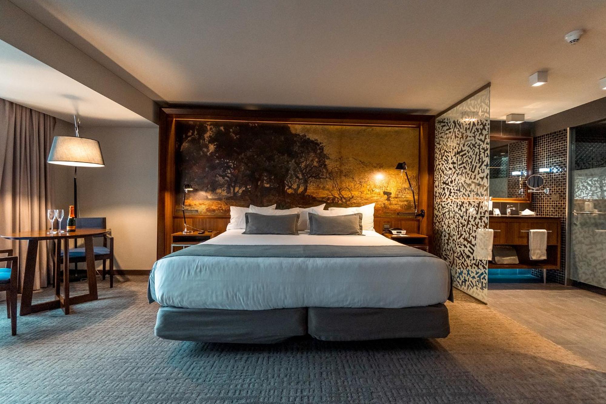 Hotel Cumbres Lastarria Σαντιάγκο Εξωτερικό φωτογραφία A suite at the hotel